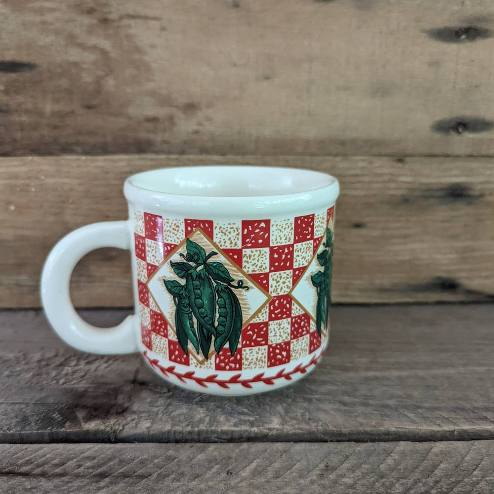 Vintage Fresh Garden Peas Mug